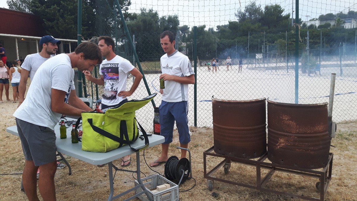 gal/saison 2016-2017/tournoi_fin_annee/20170625_194012.jpg